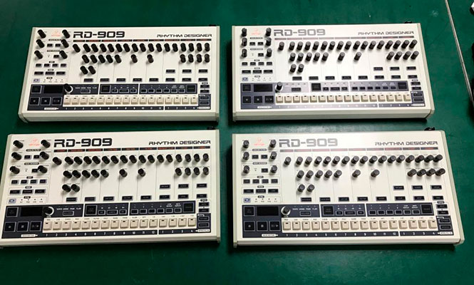 Behringer lanza el clon de la icónica TR-909 por