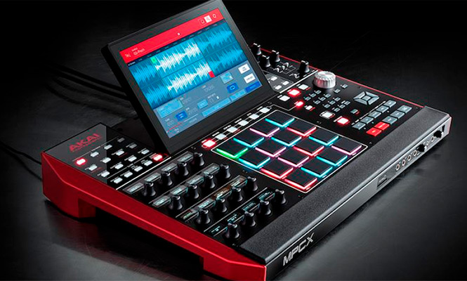 Akai añade nuevas herramientas al MPC X y al Live